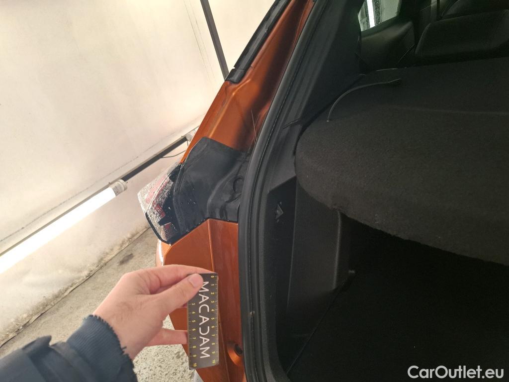  Peugeot  2008  Allure 1.5 HDi 110CV BVM6 E6d #9