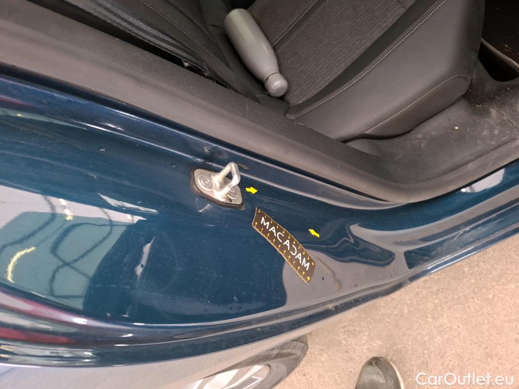  Peugeot  508 PEUGEOT  SW / 2018 / 5P / Break HYBRID 225 E-EAT8 ALLURE BUSINESS #36