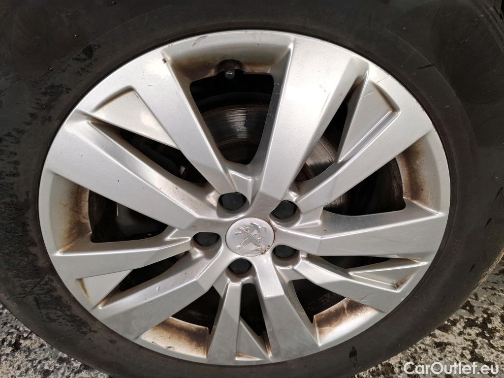  Peugeot  3008  Active Pack 1.5 HDi 130CV BVA8 E6d #8