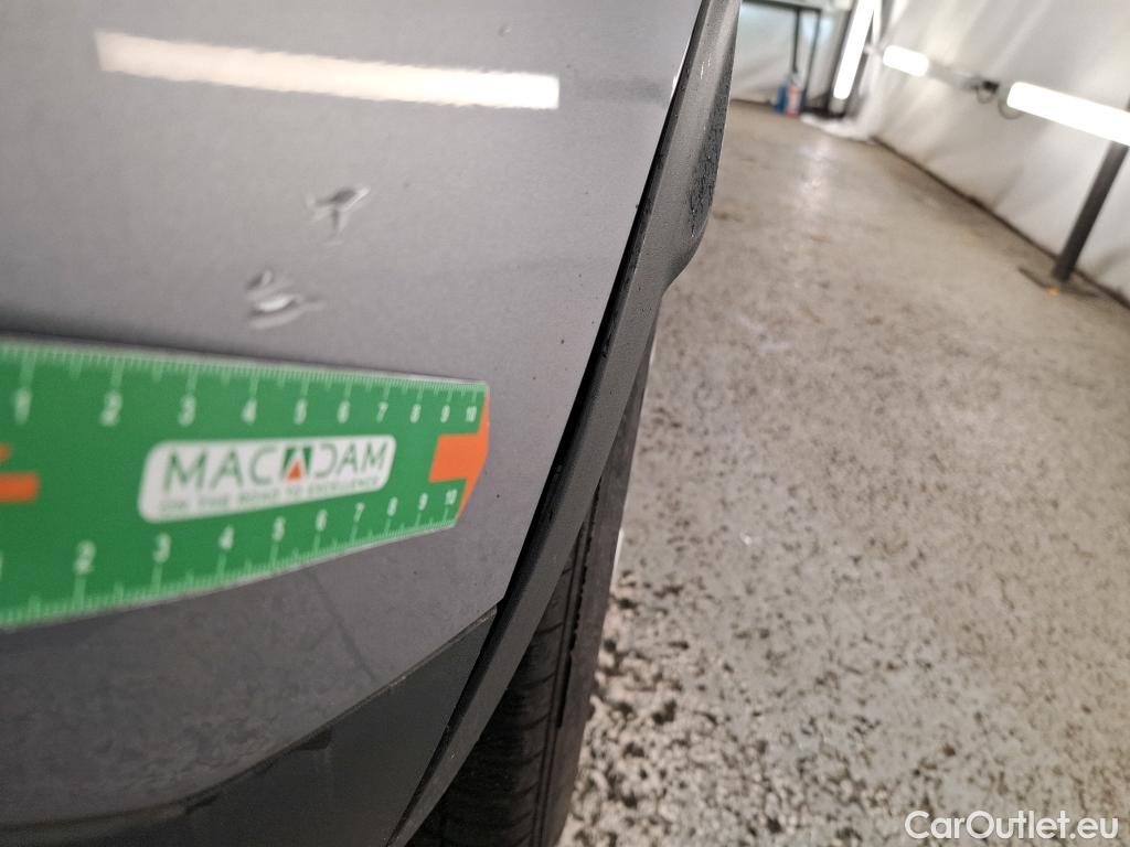  Peugeot  3008  Active Pack 1.5 HDi 130CV BVA8 E6d #20