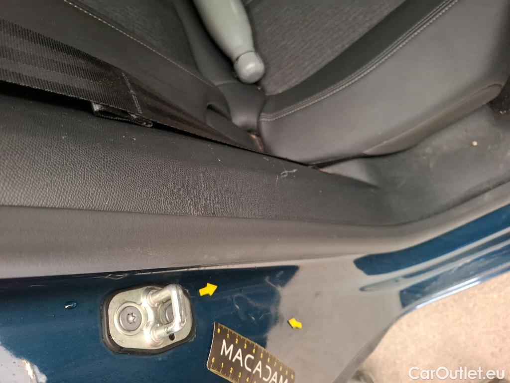  Peugeot  508 PEUGEOT  SW / 2018 / 5P / Break HYBRID 225 E-EAT8 ALLURE BUSINESS #38