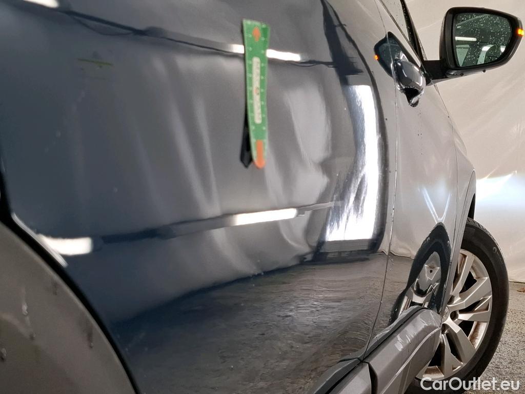  Peugeot  3008  Active Pack 1.5 HDi 130CV BVA8 E6d #12