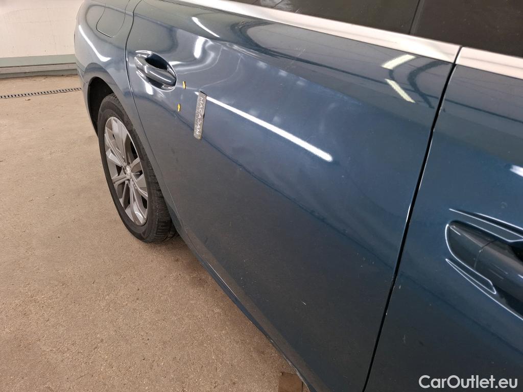  Peugeot  508 PEUGEOT  SW / 2018 / 5P / Break HYBRID 225 E-EAT8 ALLURE BUSINESS #14