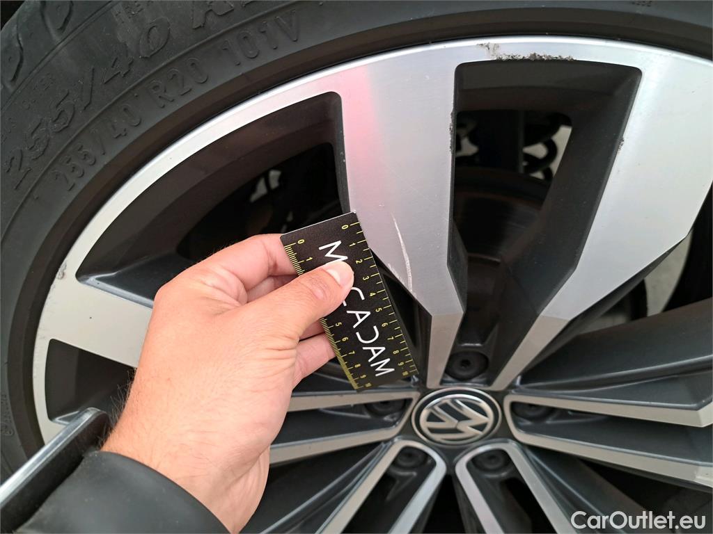  Volkswagen  Tiguan  5p SUV 2.0 TDI 150 DSG7 Carat #31