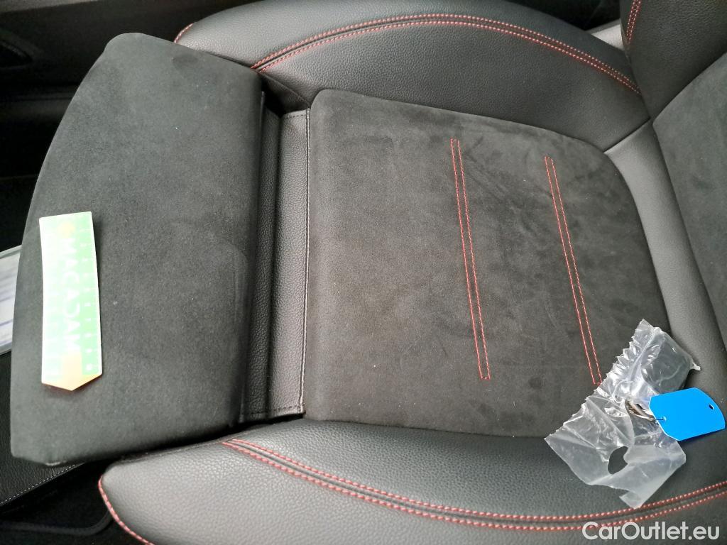  Mercedes  GLB MERCEDES-BENZ  / 2019 / 5P / SUV  200 d AMG Line #7