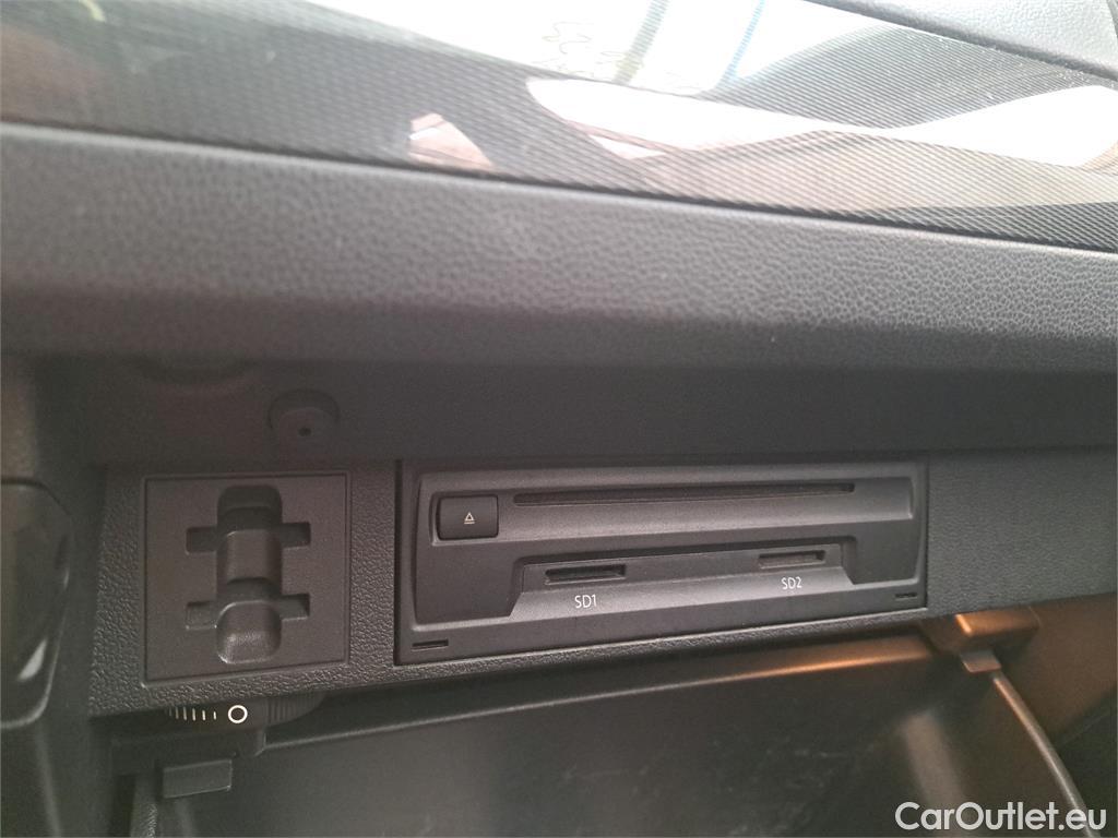  Volkswagen  Tiguan  5p SUV 2.0 TDI 150 DSG7 Carat #26