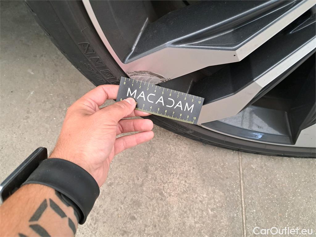  Volkswagen  Tiguan  5p SUV 2.0 TDI 150 DSG7 Carat #34