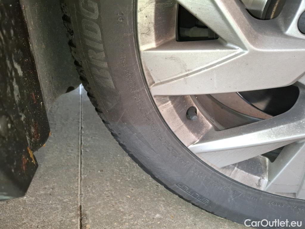  Volkswagen  Tiguan VOLKSWAGEN  / 2020 / 5P / SUV 2.0 TDI 150 DSG7 Elegance Exclusive #31