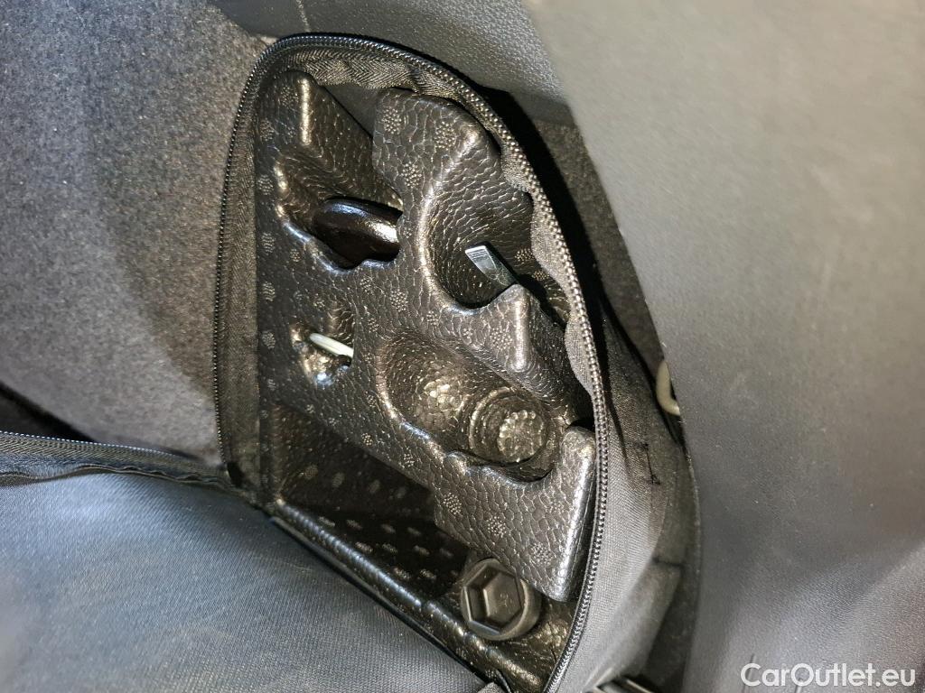  Volkswagen  Tiguan VOLKSWAGEN  / 2020 / 5P / SUV 2.0 TDI 150 DSG7 Elegance Exclusive #25