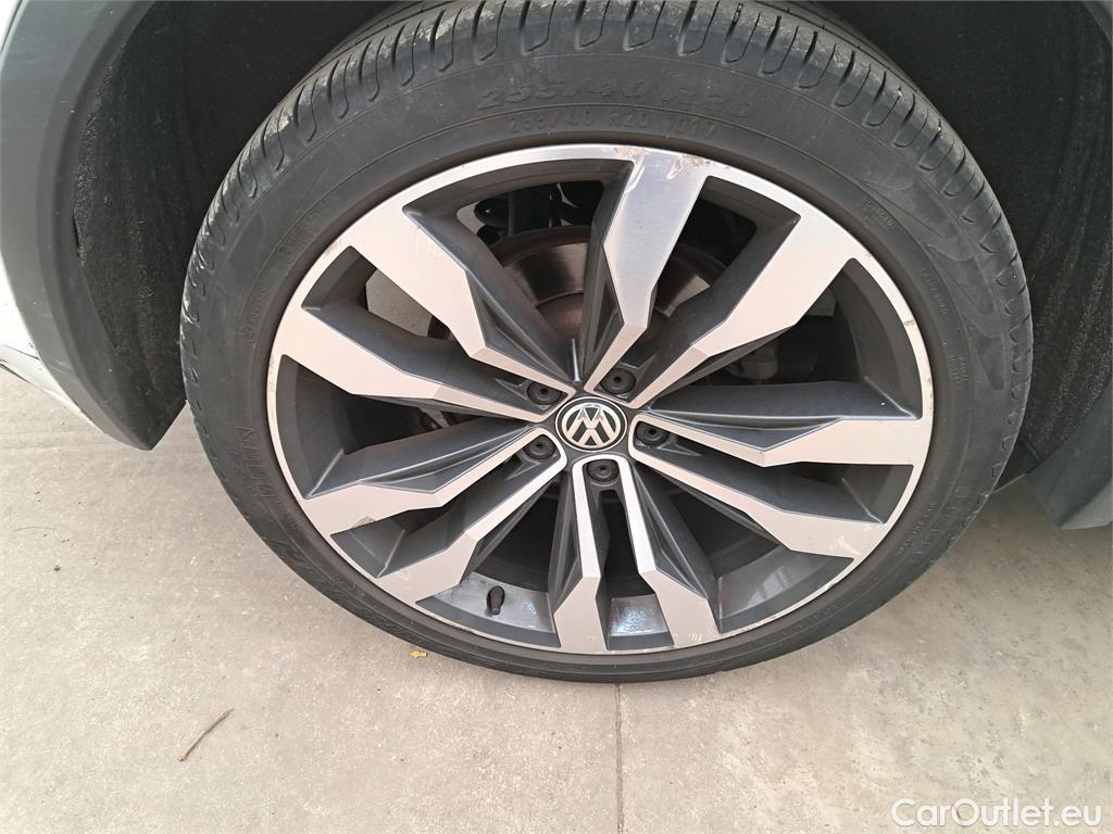  Volkswagen  Tiguan  5p SUV 2.0 TDI 150 DSG7 Carat #36