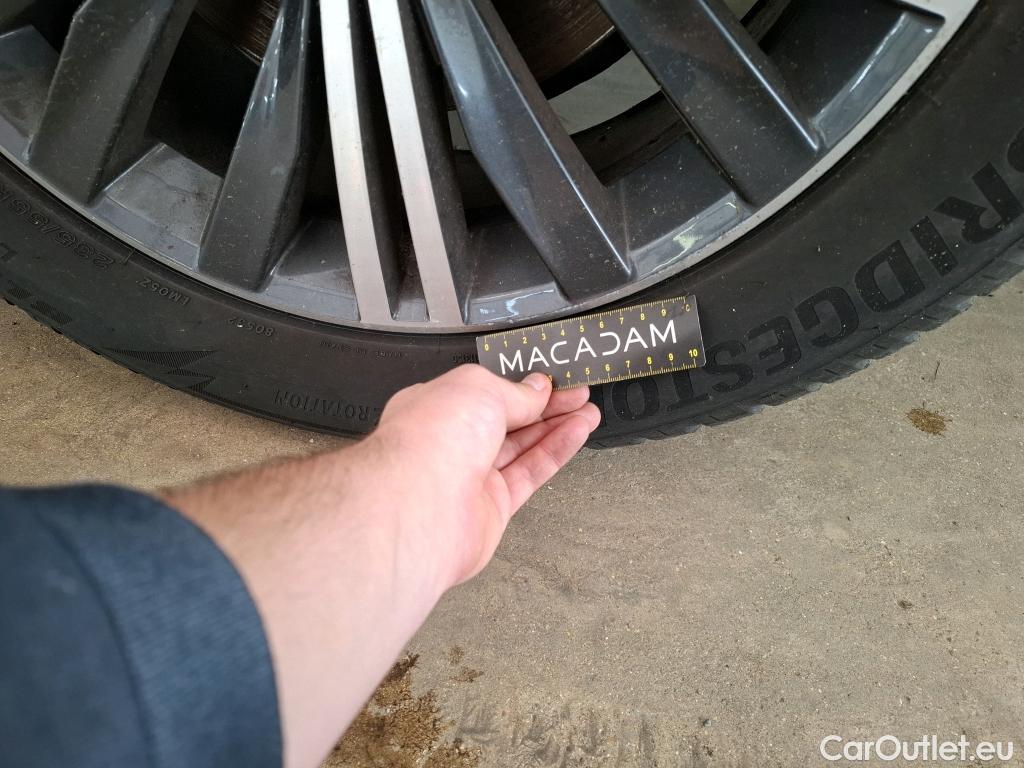  Volkswagen  Tiguan VOLKSWAGEN  Allspace  2017  5P  SUV 2 0 TDI 150 DSG7 Carat Exclusive #8