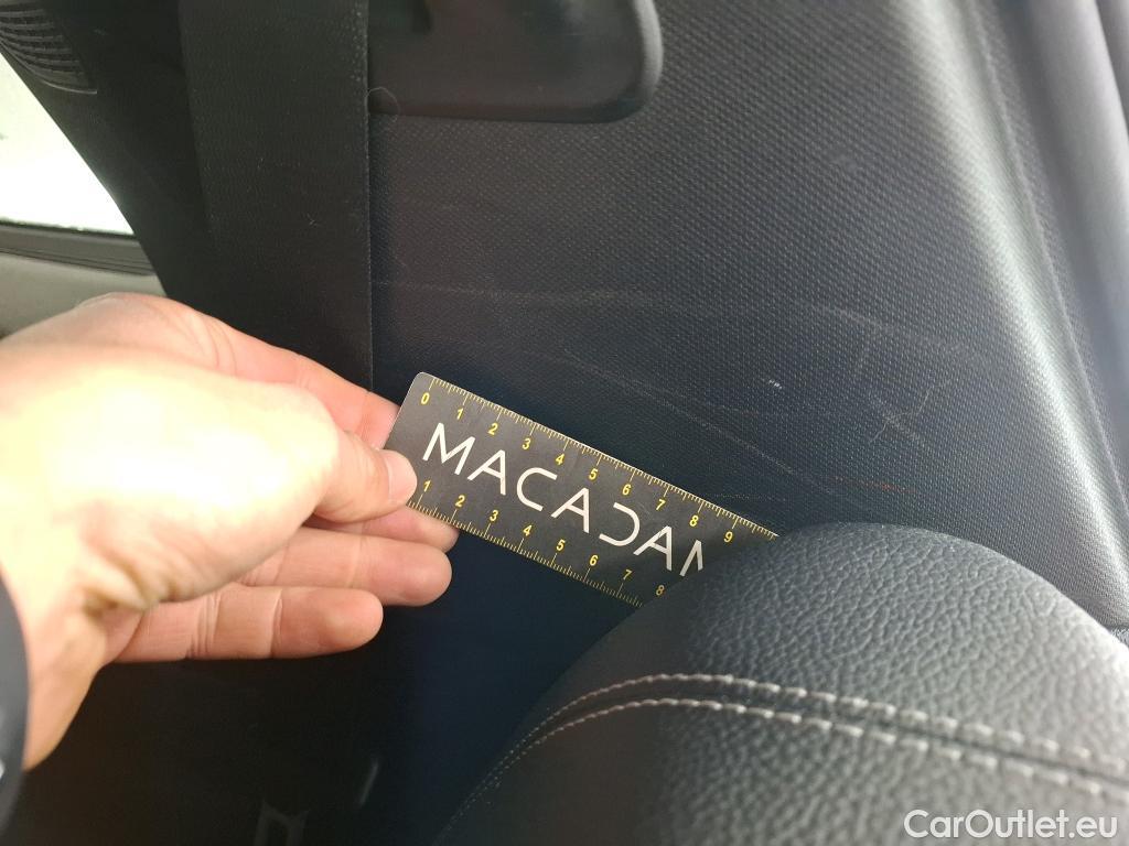  Mercedes  GLB MERCEDES-BENZ  / 2019 / 5P / SUV  200 d Progressive Line #12