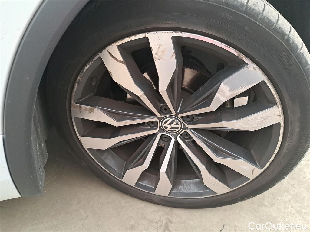  Volkswagen  Tiguan  5p SUV 2.0 TDI 150 DSG7 Carat #43