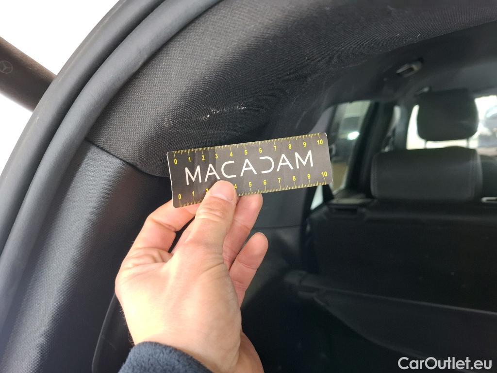  Mercedes  GLB MERCEDES-BENZ  / 2019 / 5P / SUV  200 d Progressive Line #18