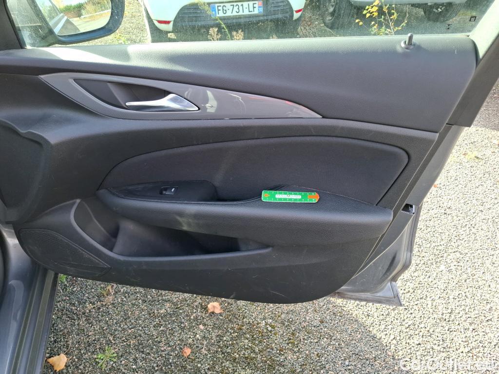  Opel  Insignia  B Sports Tourer Business Elegance 1.6 CDTI 135CV BVA6 E6dT #63