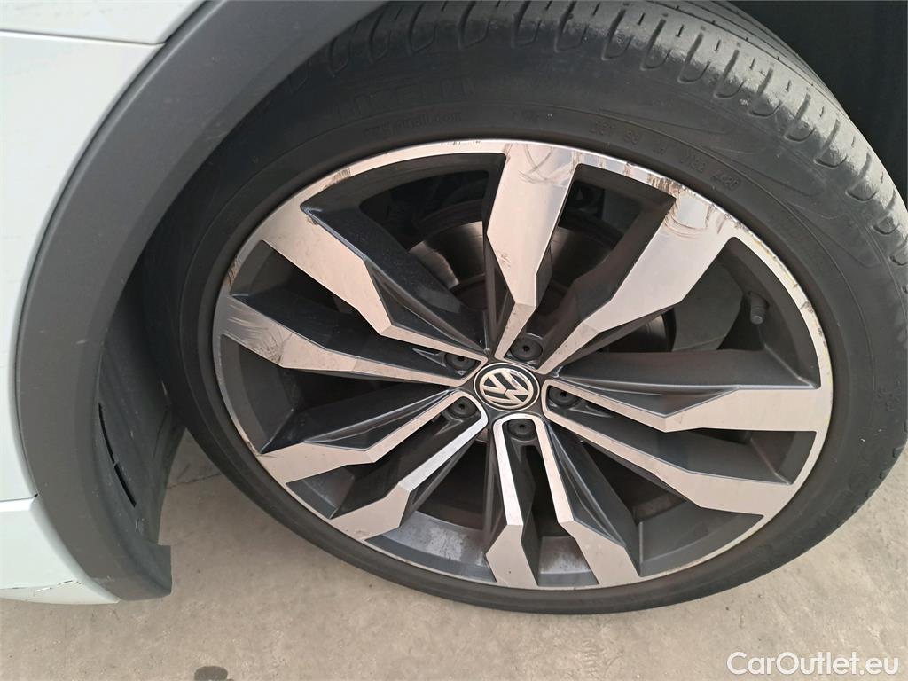  Volkswagen  Tiguan  5p SUV 2.0 TDI 150 DSG7 Carat #49