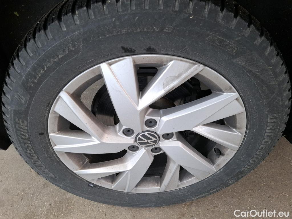  Volkswagen  Tiguan VOLKSWAGEN  / 2020 / 5P / SUV 2.0 TDI 150 DSG7 Elegance Exclusive #17