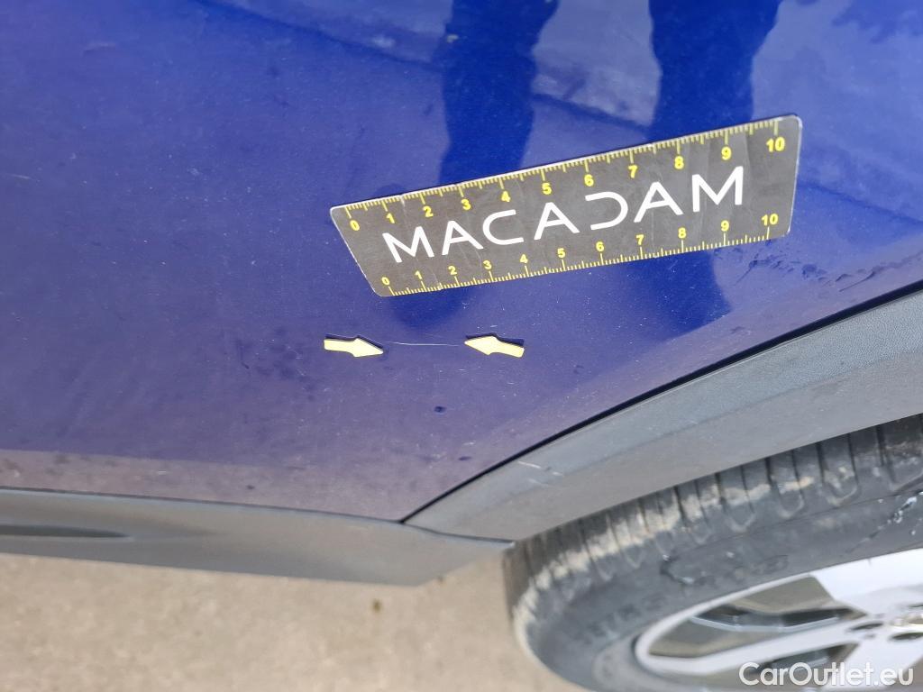  Mercedes  GLB MERCEDES-BENZ  / 2019 / 5P / SUV  200 d Progressive Line #27