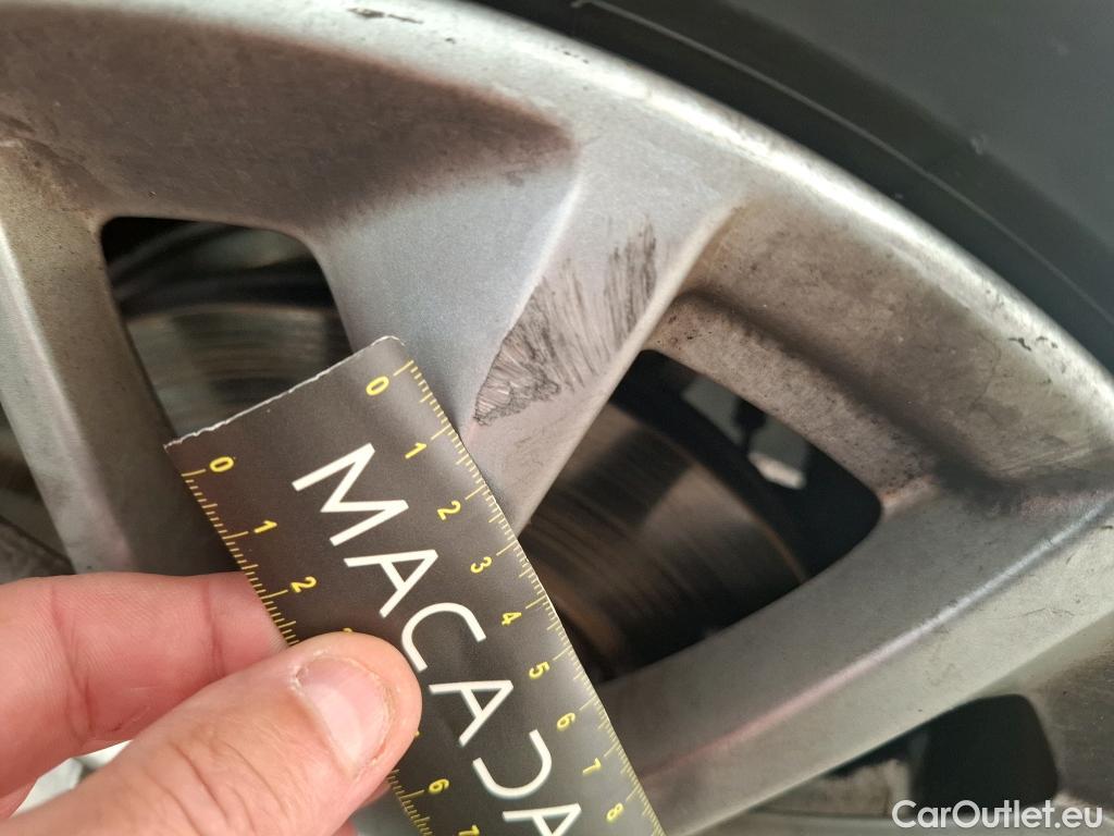  Bmw  Serie 1 BMW Série 1 / 2019 / 5P / Berline 1.5 116D DKG7 Business Design #29