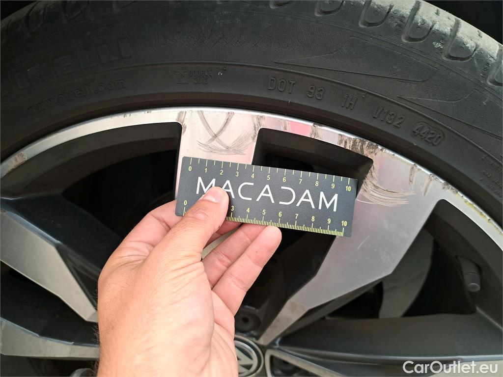  Volkswagen  Tiguan  5p SUV 2.0 TDI 150 DSG7 Carat #51