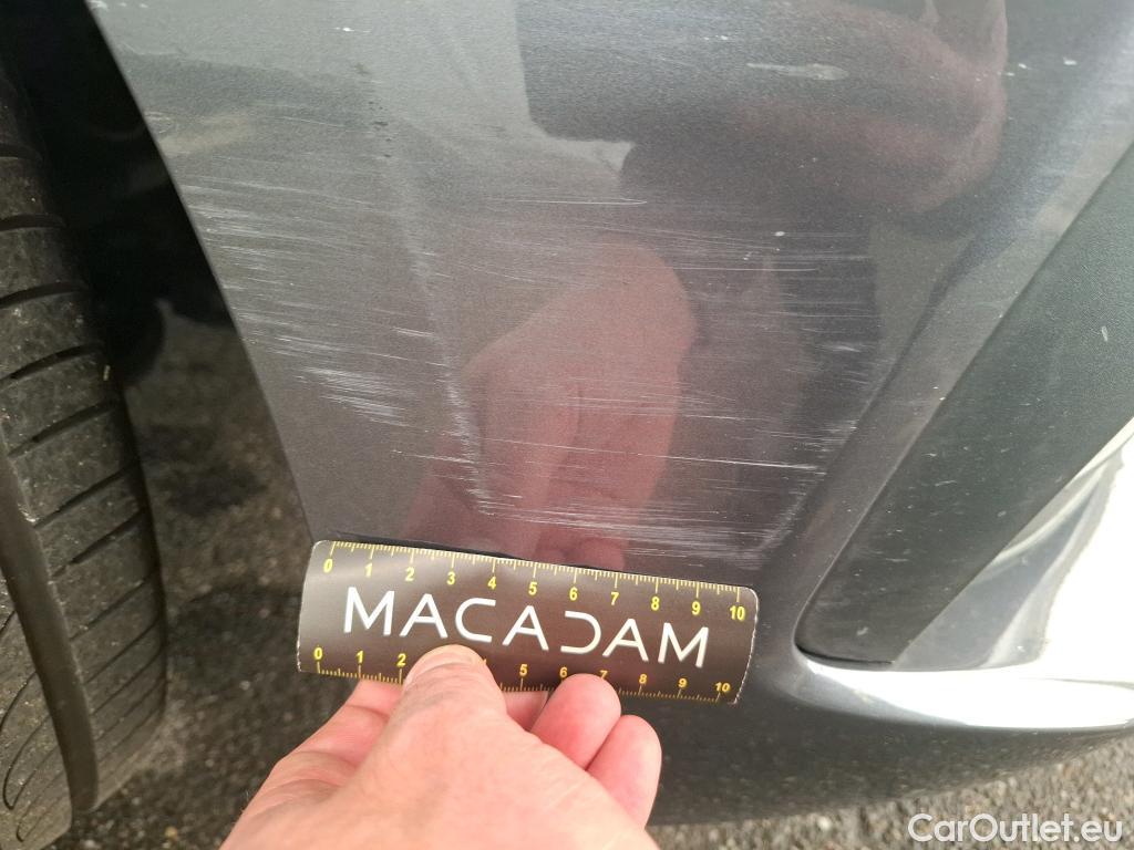  Bmw  Serie 1 BMW Série 1 / 2019 / 5P / Berline 1.5 116D DKG7 Business Design #18