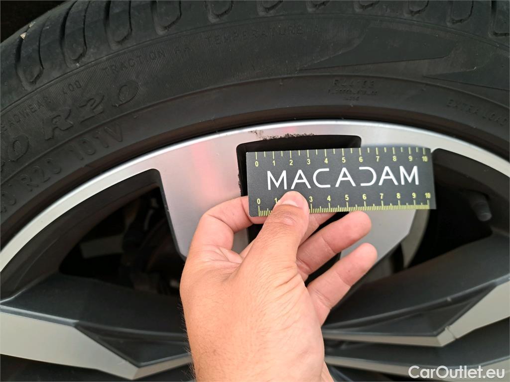  Volkswagen  Tiguan  5p SUV 2.0 TDI 150 DSG7 Carat #32