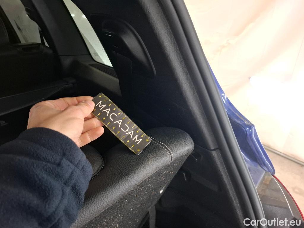  Mercedes  GLB MERCEDES-BENZ  / 2019 / 5P / SUV  200 d Progressive Line #11