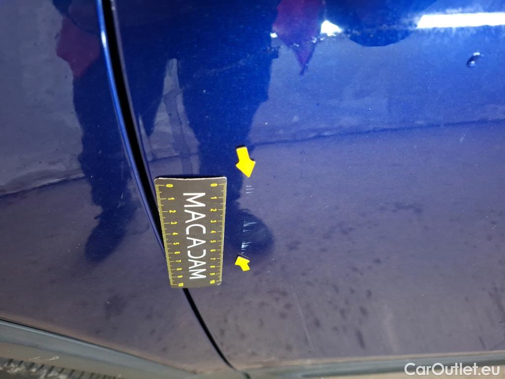  Mercedes  GLB MERCEDES-BENZ  / 2019 / 5P / SUV  200 d Progressive Line #24