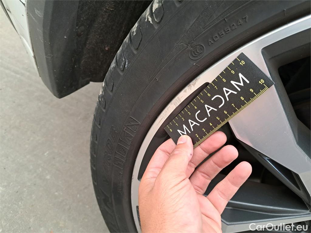  Volkswagen  Tiguan  5p SUV 2.0 TDI 150 DSG7 Carat #40