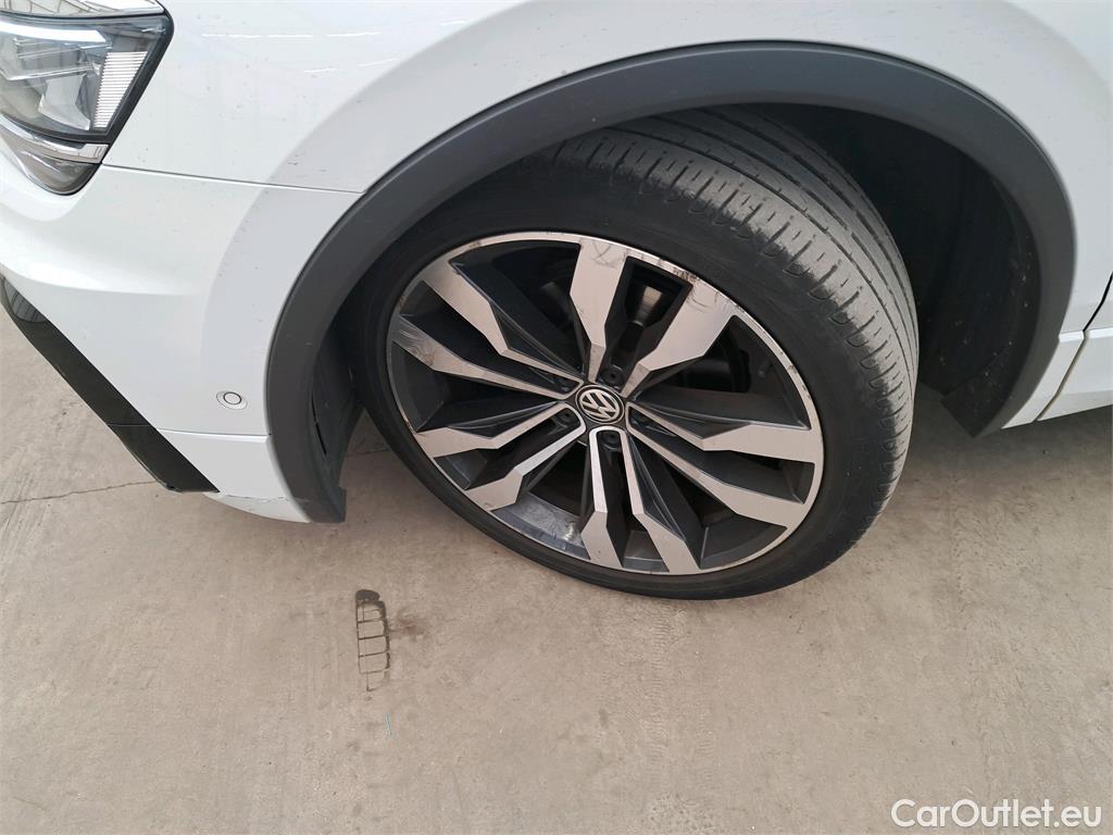  Volkswagen  Tiguan  5p SUV 2.0 TDI 150 DSG7 Carat #48