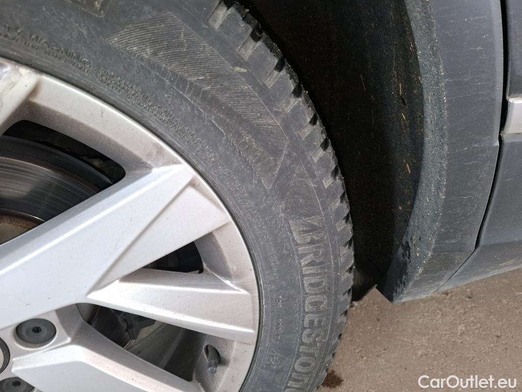  Volkswagen  Tiguan VOLKSWAGEN  / 2020 / 5P / SUV 2.0 TDI 150 DSG7 Elegance Exclusive #19