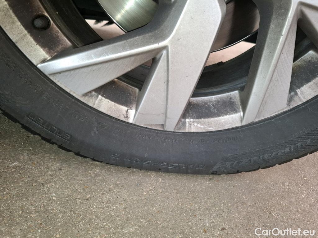  Volkswagen  Tiguan VOLKSWAGEN  / 2020 / 5P / SUV 2.0 TDI 150 DSG7 Elegance Exclusive #30