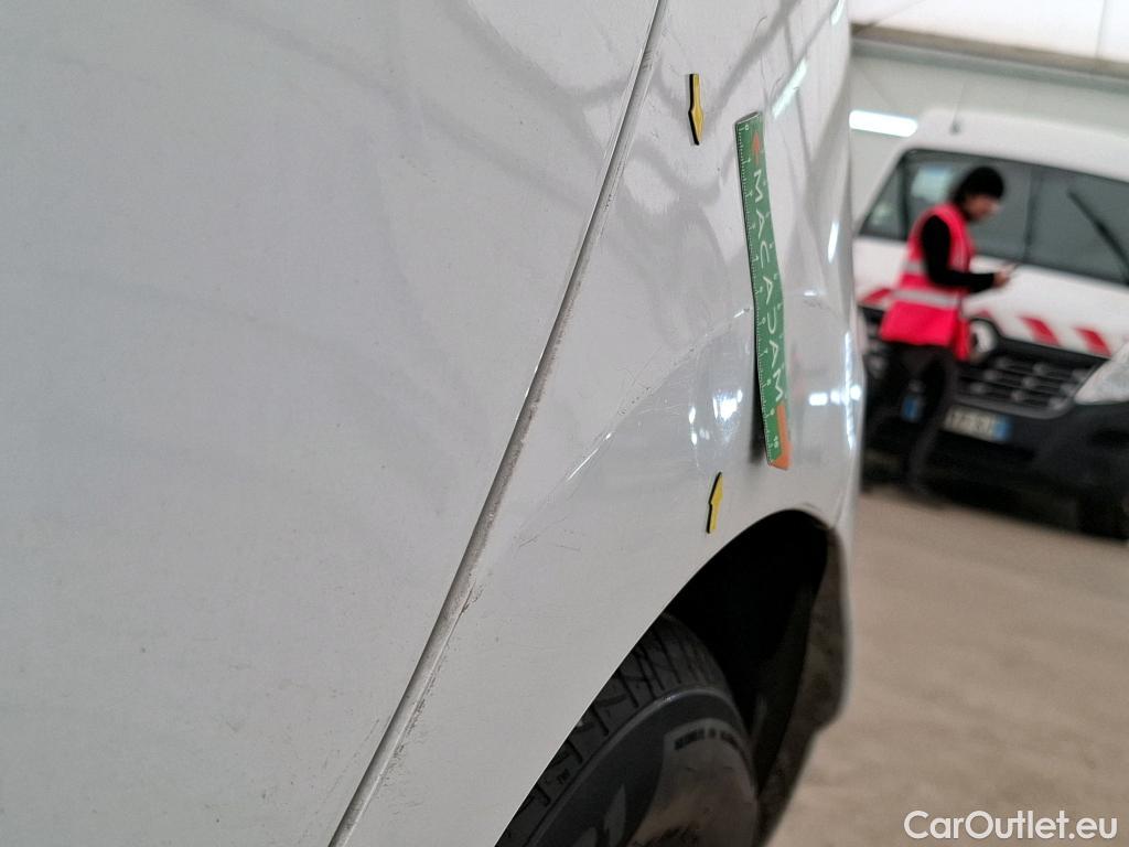  Renault  Clio  IV Air 1.5 dCi 75CV BVM5 E6 #27