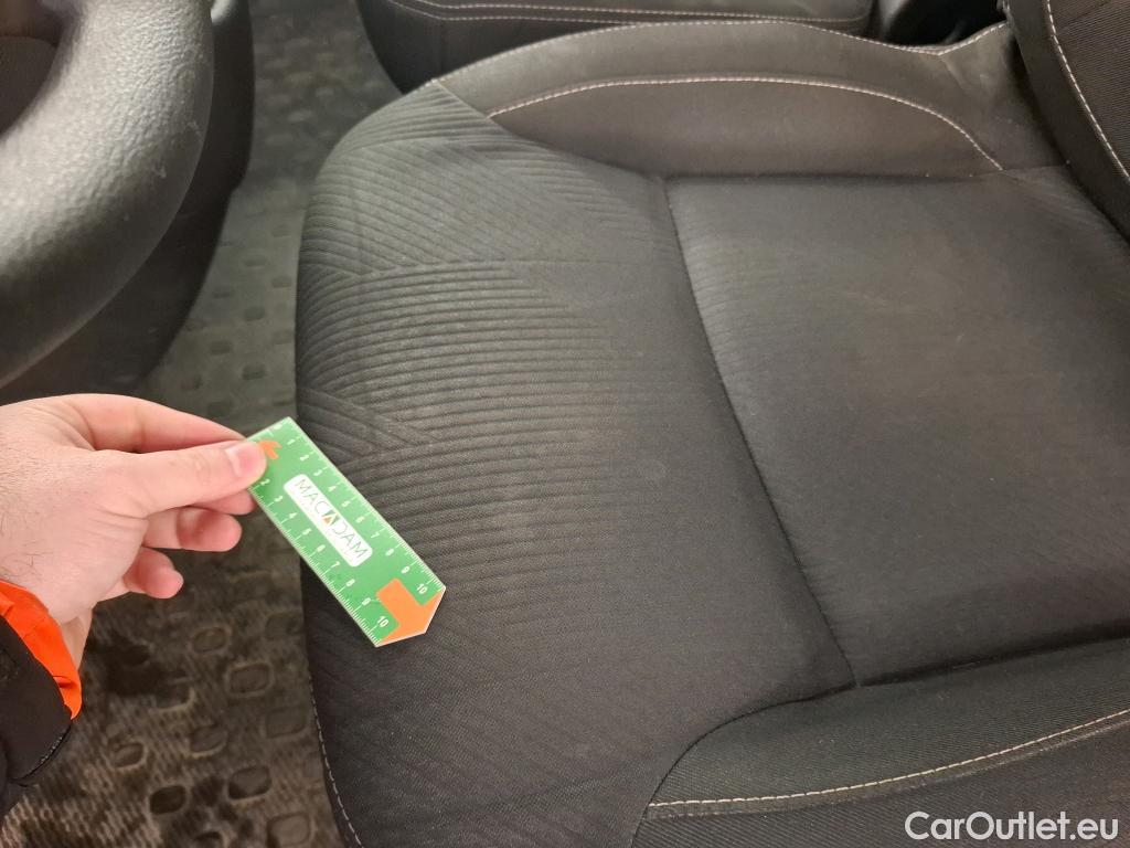  Renault  Trafic RENAULT  / 2019 / 4P / Fourgon tole FG GCF L1H1 1000 Energy dCi 145 EDC #32