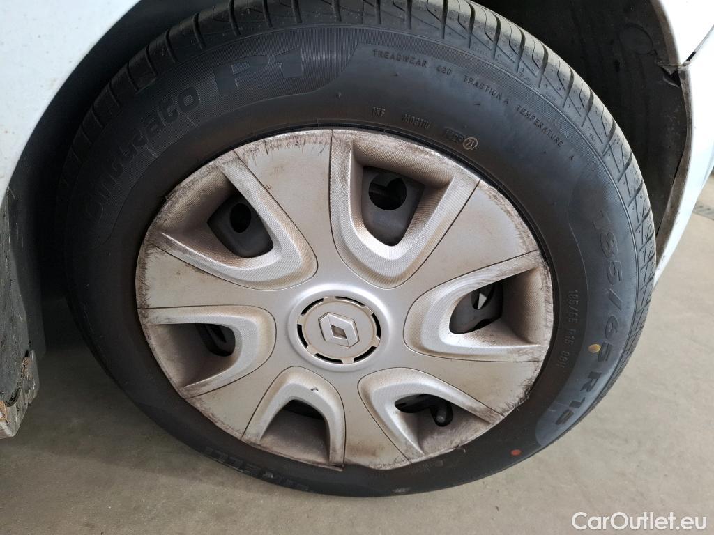  Renault  Clio  IV Air 1.5 dCi 75CV BVM5 E6 #63