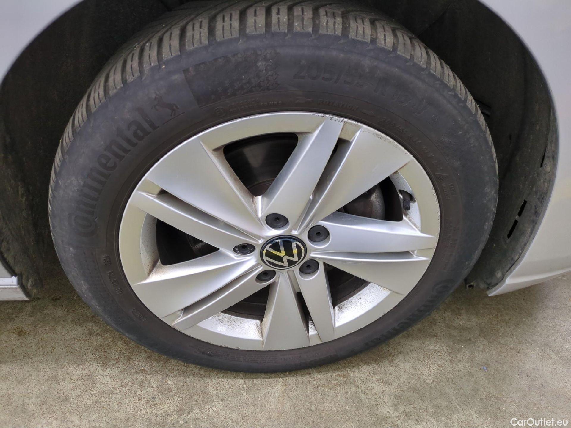  Volkswagen  Golf  VOLKSWAGEN / 2020 / 5P / Berline 2.0 TDI SCR 115 DSG7 Life Busi #6