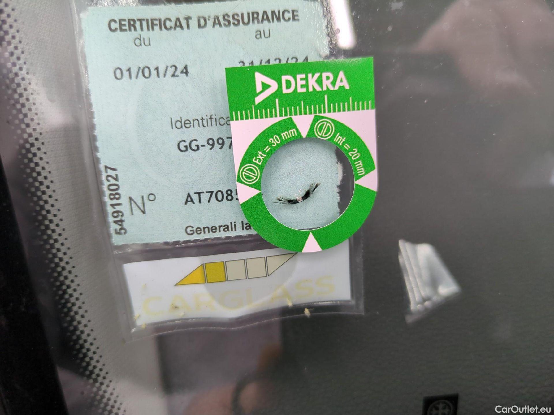  Volkswagen  Golf  VOLKSWAGEN / 2020 / 5P / Berline 2.0 TDI SCR 115 DSG7 Life Busi #1