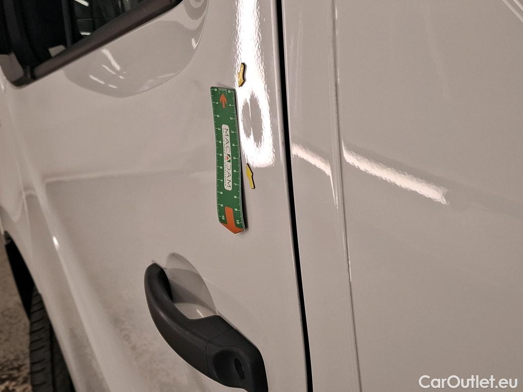  Renault  Trafic  III Fourgon Grand Confort L2H1 1200 1.6 dCi 125CV BVM6 E6 #45