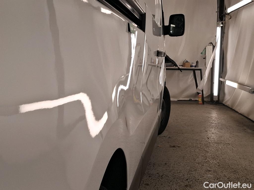  Renault  Trafic  III Fourgon Grand Confort L2H1 1200 1.6 dCi 125CV BVM6 E6 #28