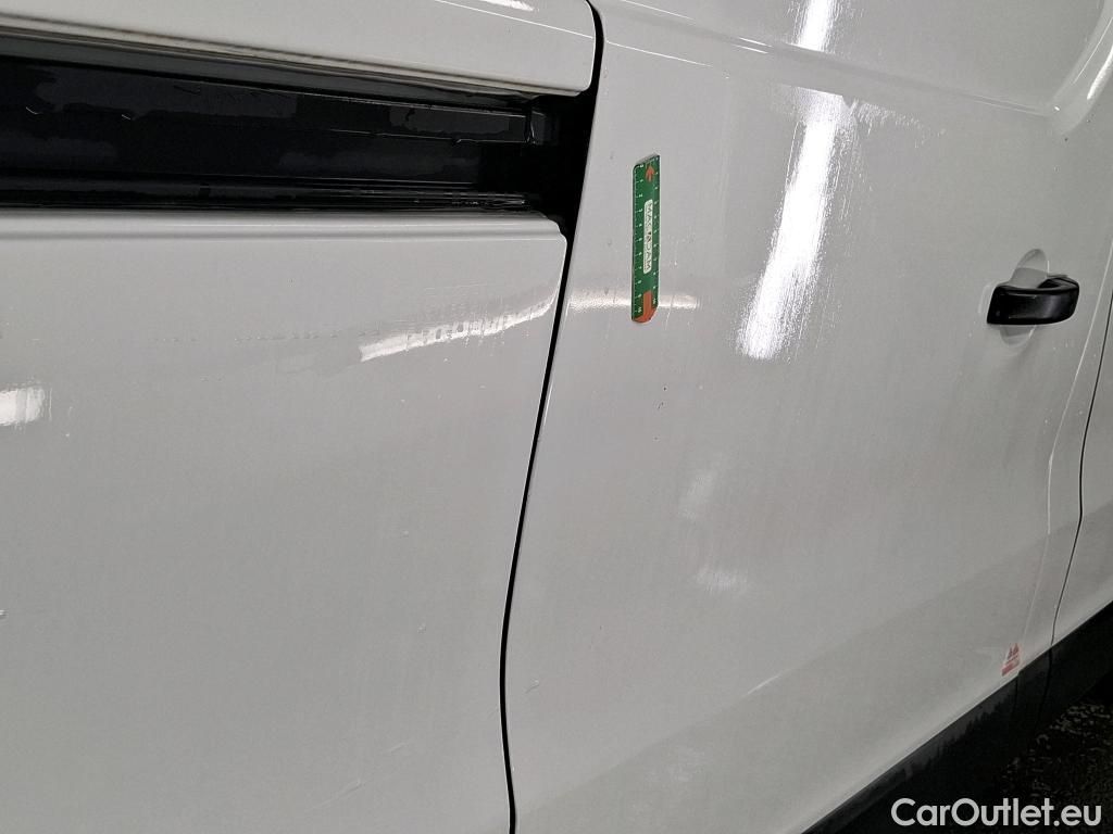  Renault  Trafic  Furgon Grand Confort L2H2 1200 1.6 dCi 125CV BVM6 E6 #15