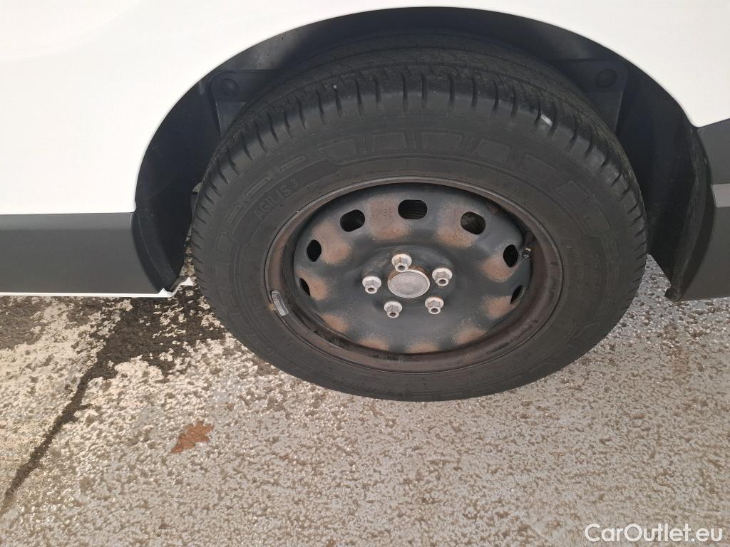  Renault  Trafic  III Fourgon Grand Confort L2H1 1200 1.6 dCi 125CV BVM6 E6 #47