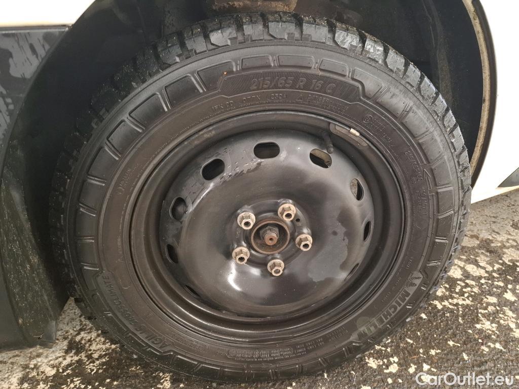  Renault  Trafic RENAULT  / 2019 / 4P / Fourgon tole FG GCF L1H1 1000 Energy dCi 145 EDC #30