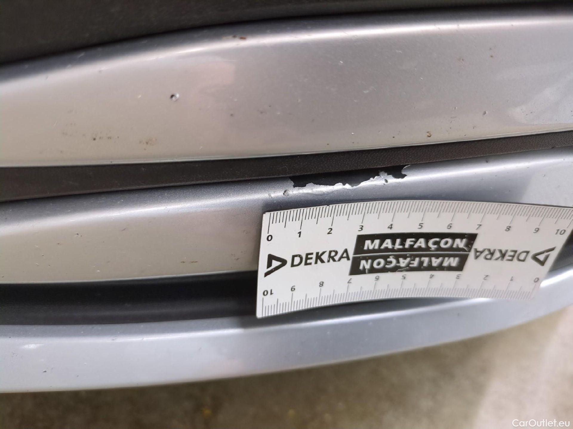  Volkswagen  Golf  VOLKSWAGEN / 2020 / 5P / Berline 2.0 TDI SCR 115 DSG7 Life Busi #21