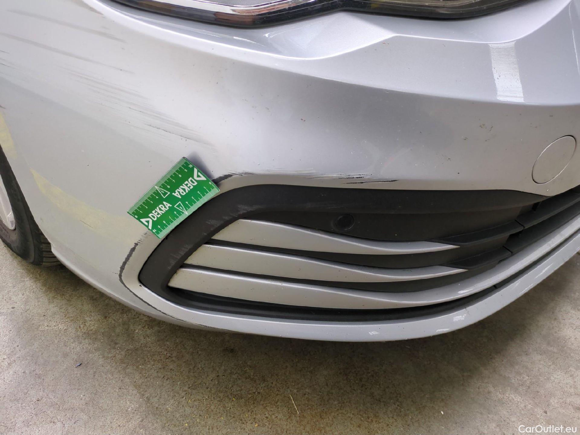  Volkswagen  Golf  VOLKSWAGEN / 2020 / 5P / Berline 2.0 TDI SCR 115 DSG7 Life Busi #20