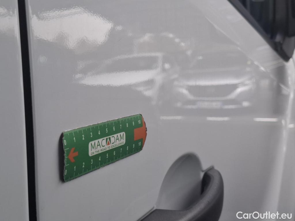  Renault  Trafic  Furgon Grand Confort L2H2 1200 1.6 dCi 125CV BVM6 E6 #32