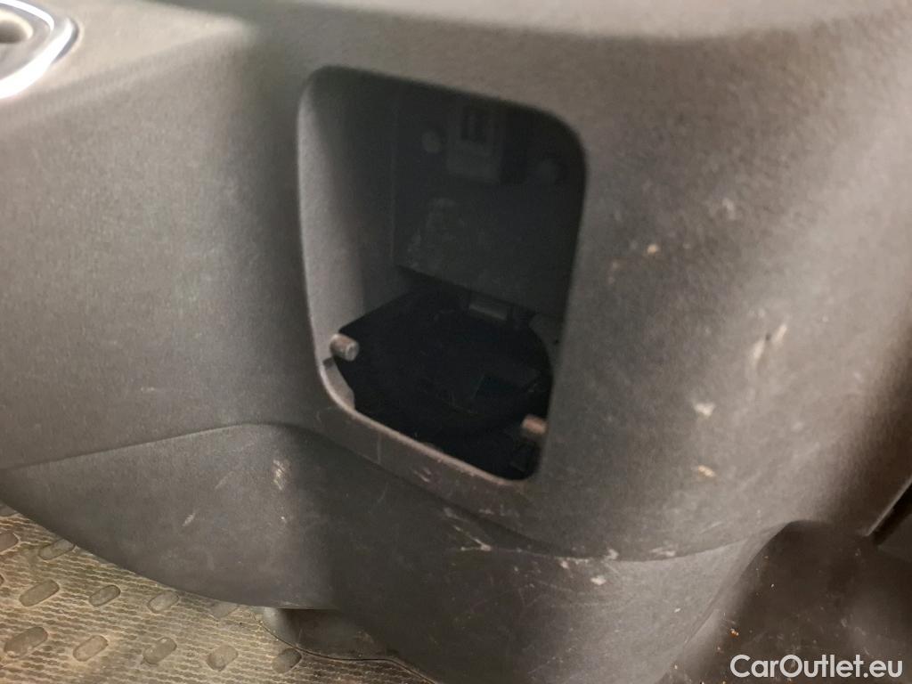  Renault  Trafic RENAULT  / 2019 / 4P / Fourgon tole FG GCF L1H1 1000 Energy dCi 145 EDC #24