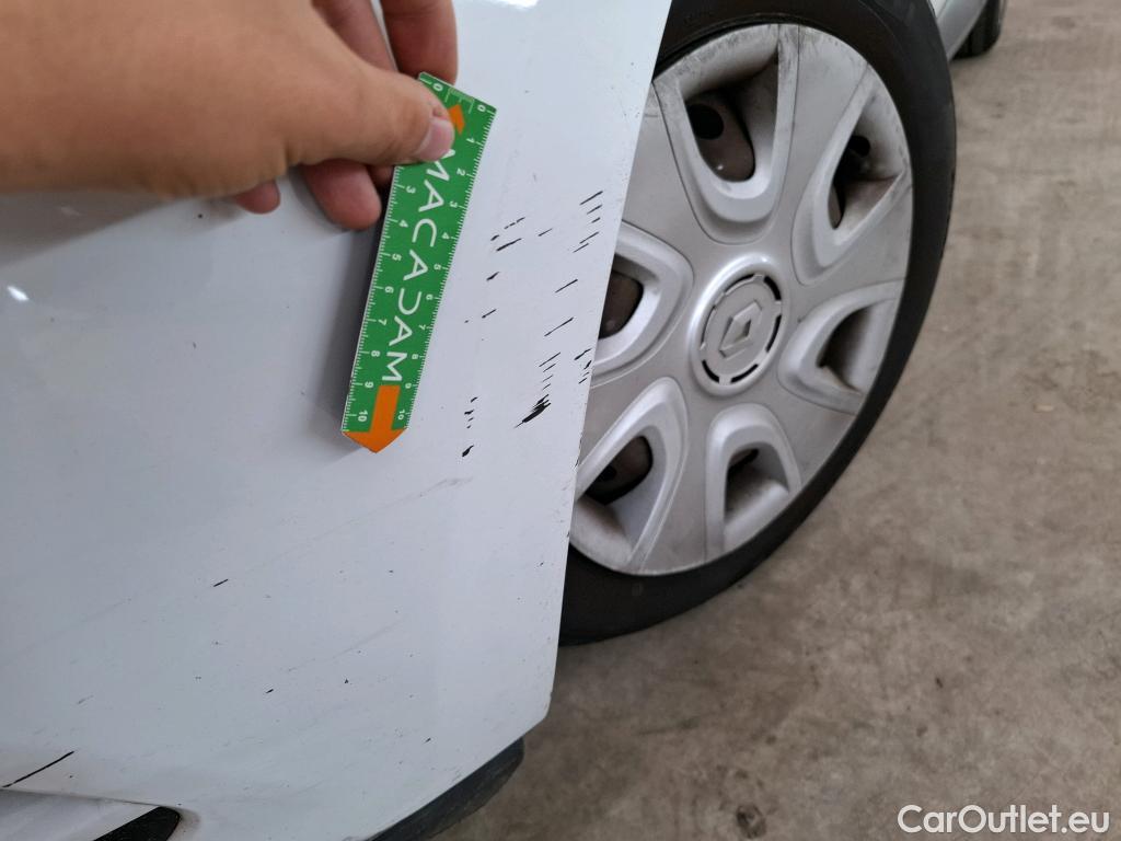  Renault  Clio  IV Air 1.5 dCi 75CV BVM5 E6 #20