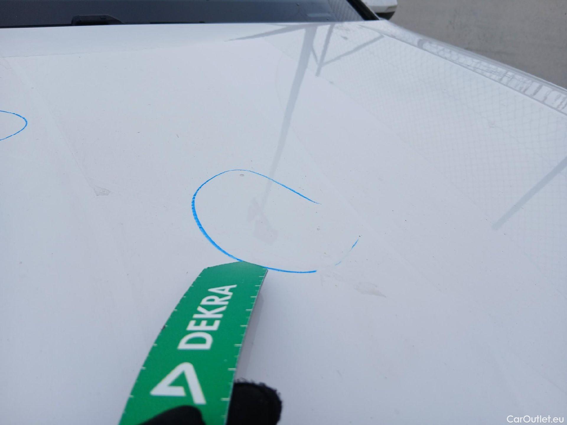  Volkswagen  Arteon VOLKSWAGEN  / 2020 / 5P / berlina con portón R-Line 2.0 TDI 147kW (200CV) DSG #52