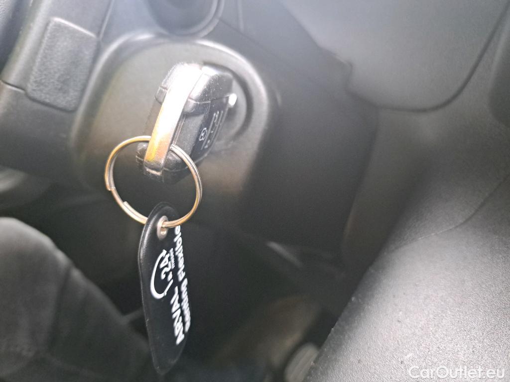  Peugeot  RIFTER PEUGEOT  / 2018 / 5P / combi Active Pack Busin. Standard BlueHDi 73kW #4