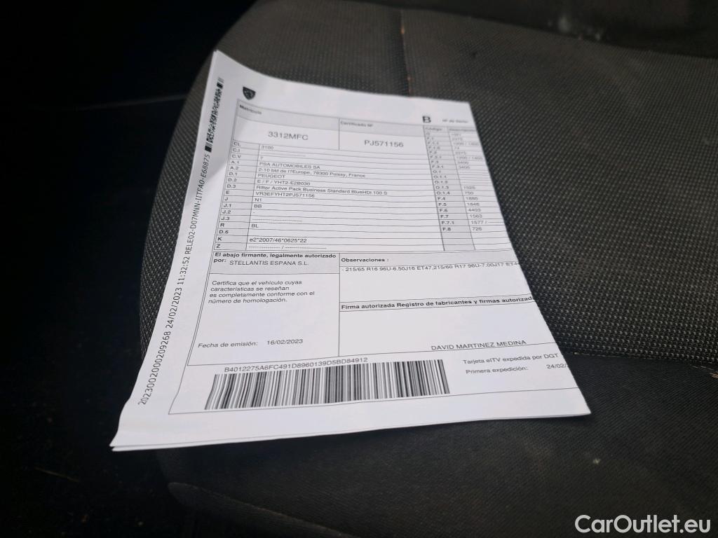  Peugeot  RIFTER PEUGEOT  / 2018 / 5P / combi Active Pack Busin. Standard BlueHDi 73kW #36